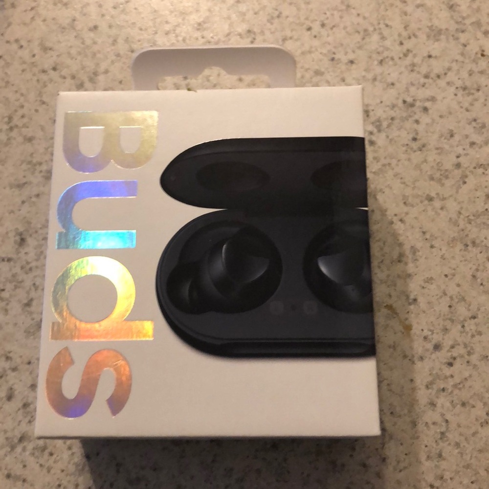 Samsung earbuds - Picture 3 of 3